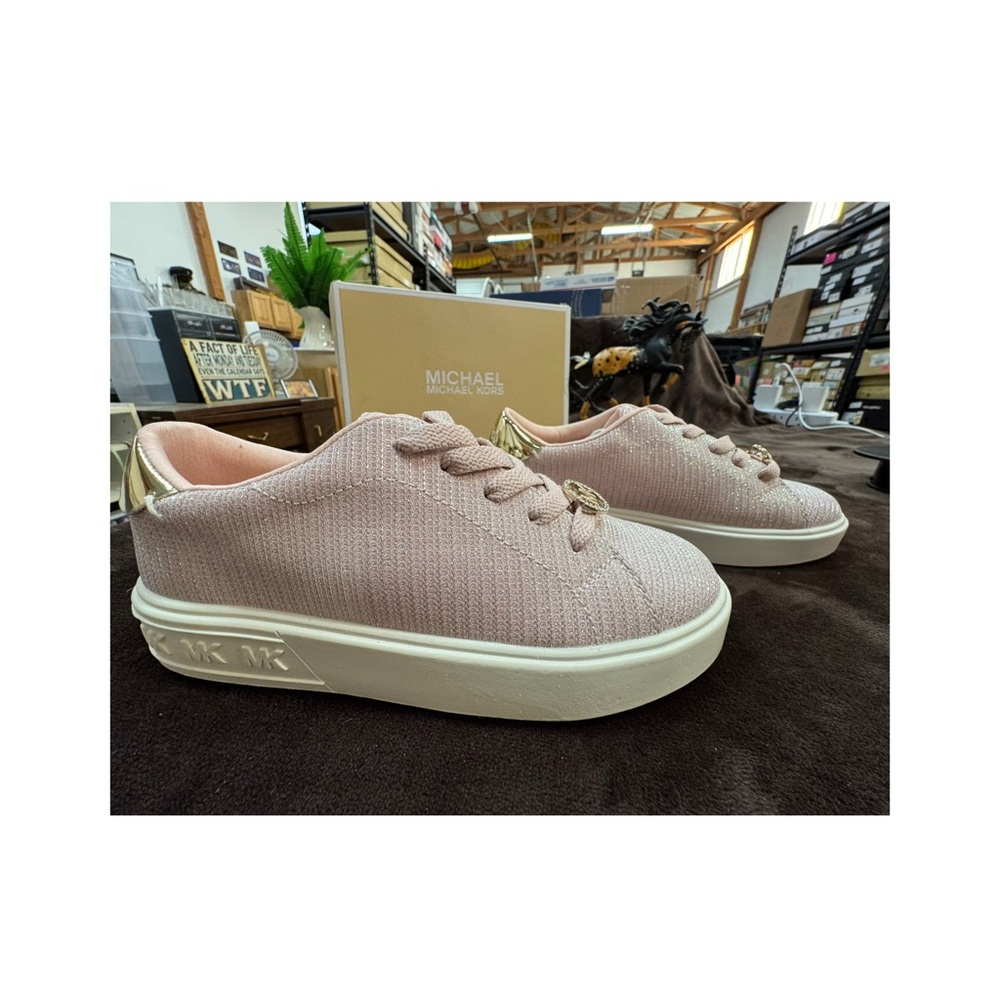 Michael Kors Pink Girls Sneakers size 2 - Picture 3 of 9